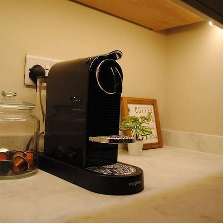Cosy Renovated House In Warrington Villa Bagian luar foto